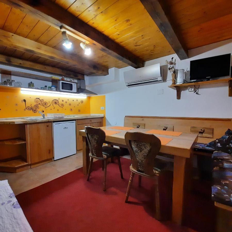 Villa Jelenov Breg Pod Matajurem Kobarid Zimmer foto